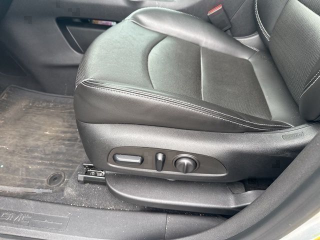 2022 Gmc Terrain SLT photo 25