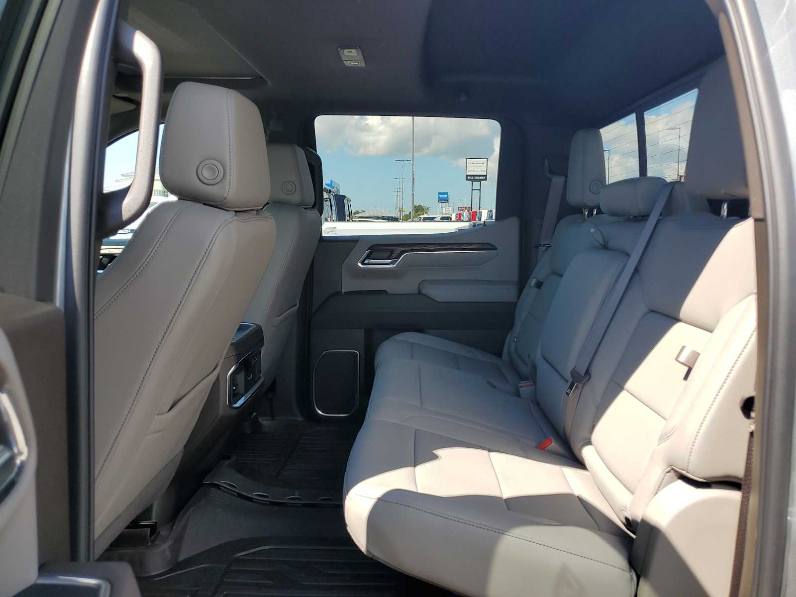 2026 Gmc Sierra 1500 SLT photo 13