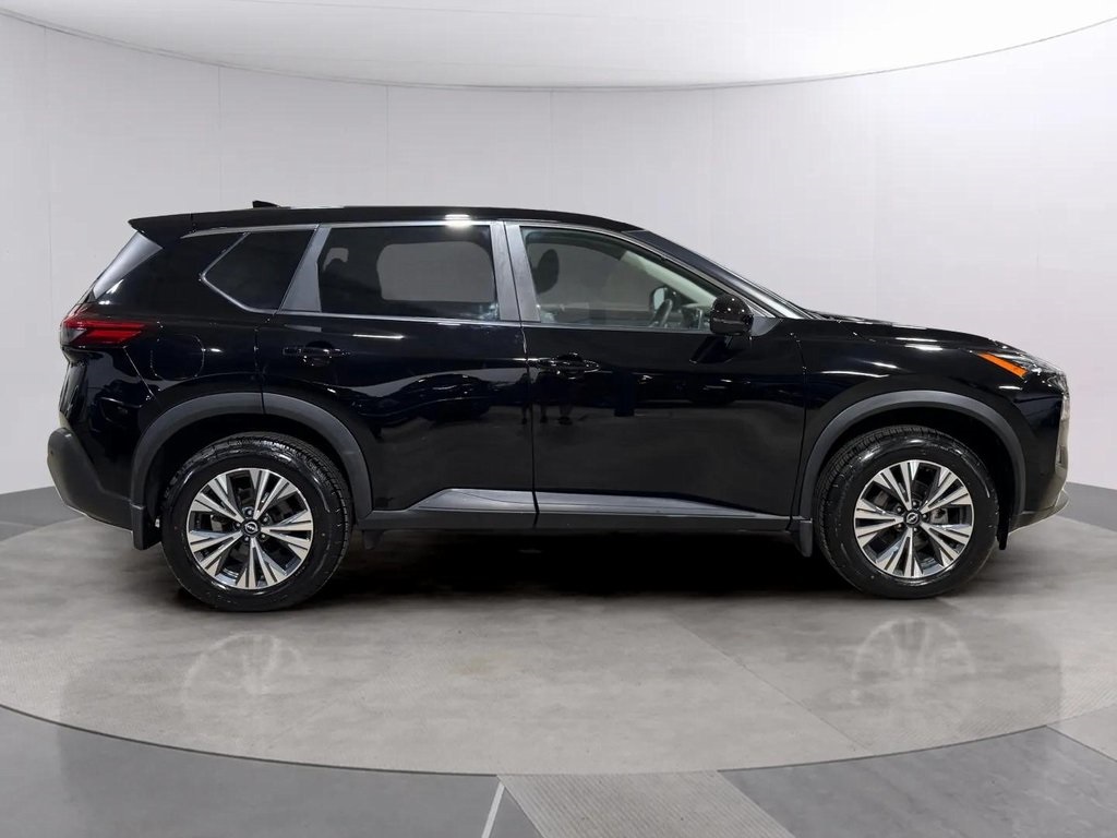 2023 Nissan Rogue SV photo 3