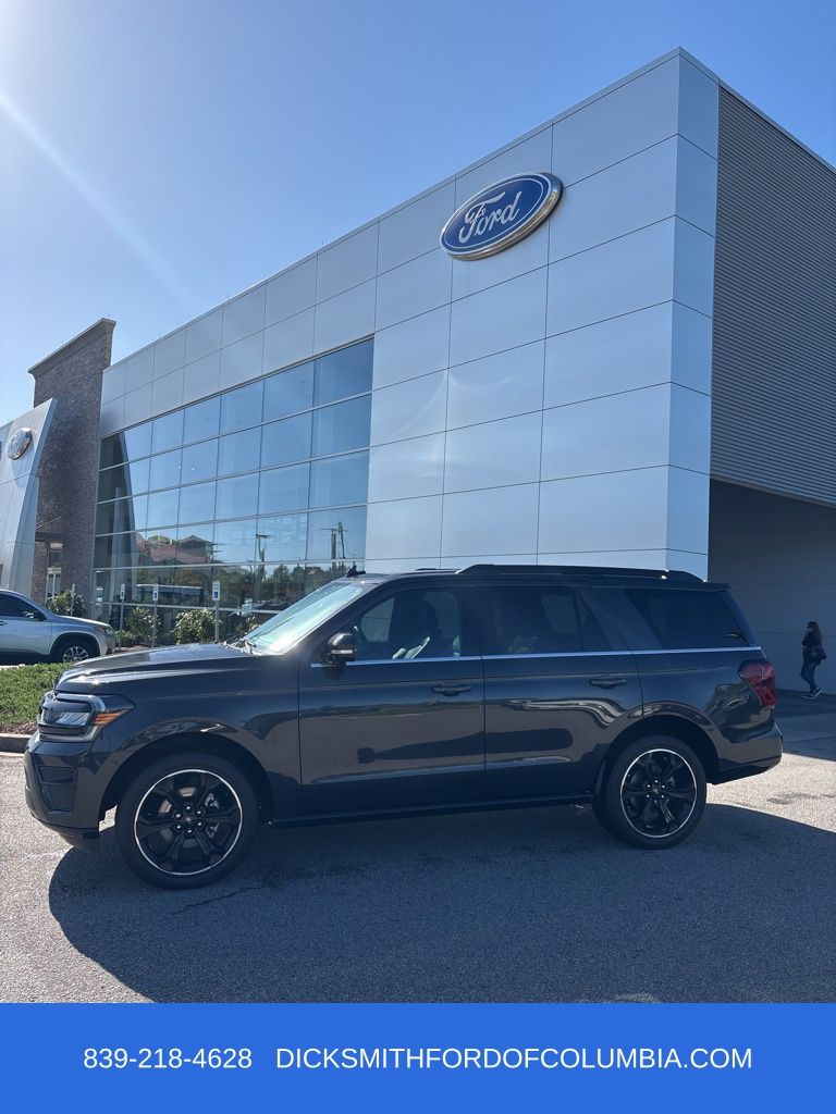 2023 Ford Expedition Limited photo 2