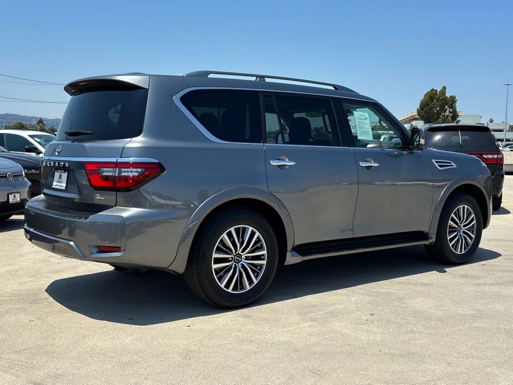 2023 Nissan Armada SL photo 3