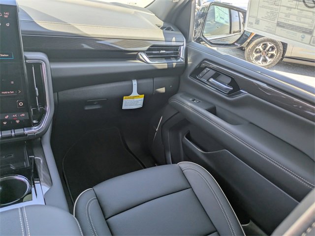 2025 Gmc Yukon XL photo 16