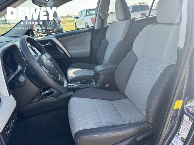 2014 Toyota RAV4 XLE photo 10