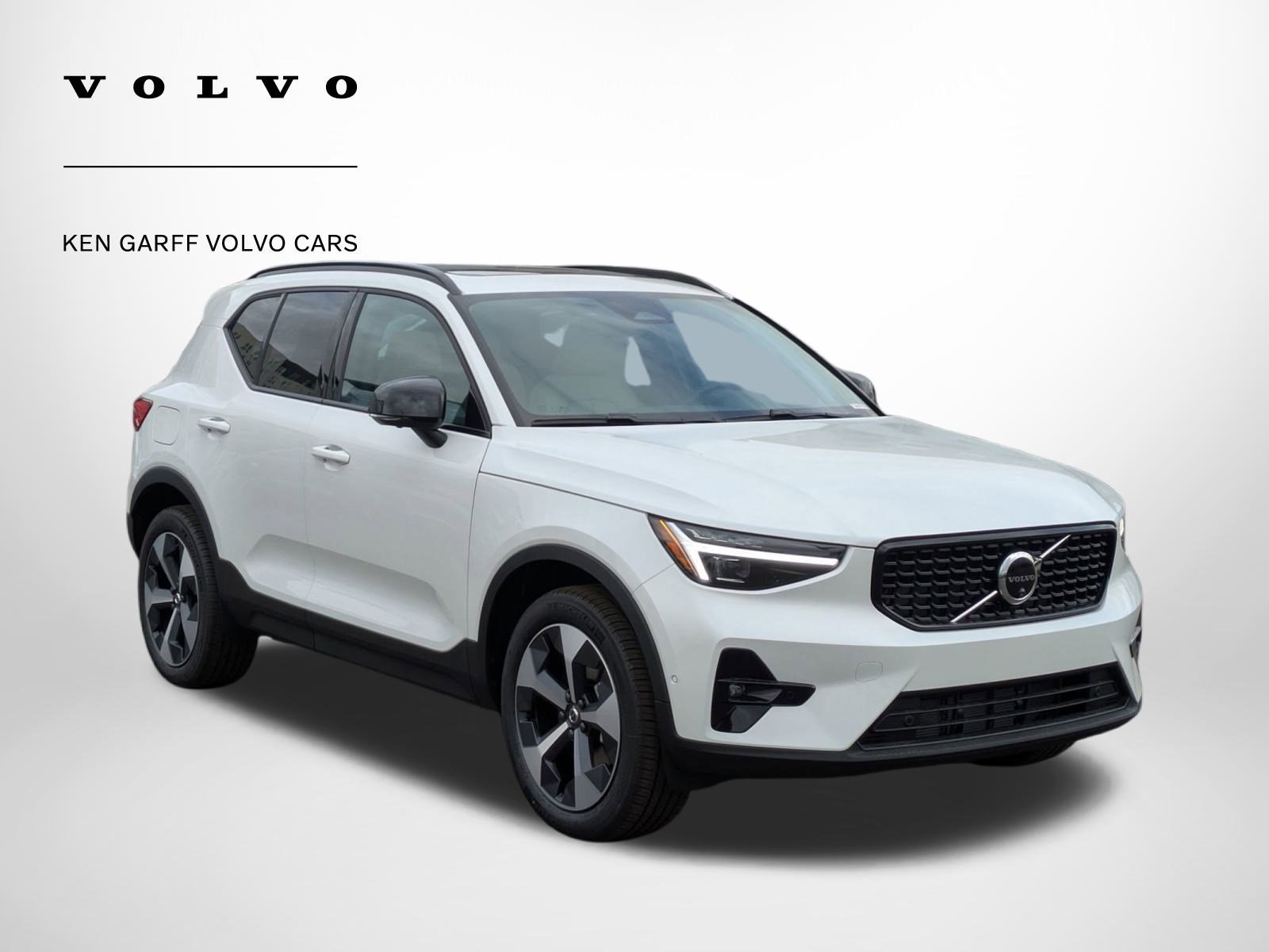 2026 Volvo XC40 Plus's photo