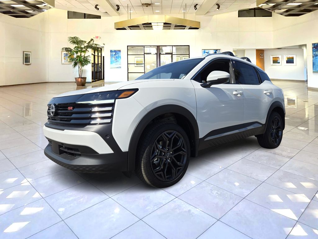 2025 Nissan Kicks SR photo 2