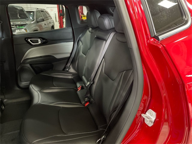 2025 Jeep Compass Limited photo 21