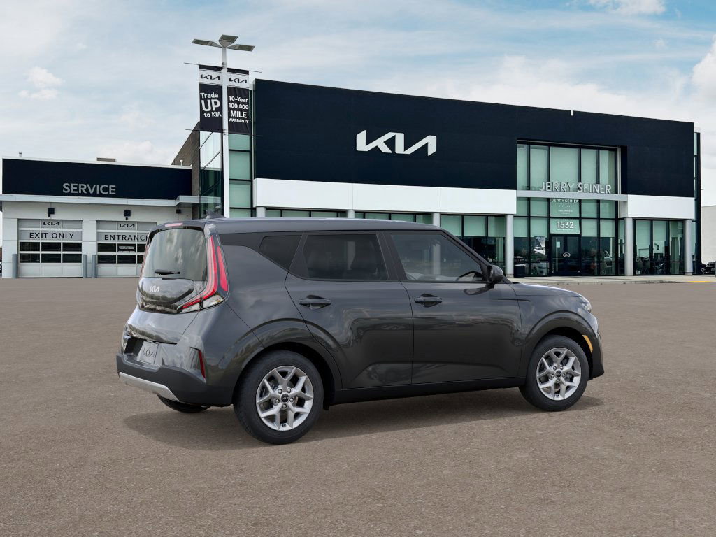 2025 Kia Soul S photo 2