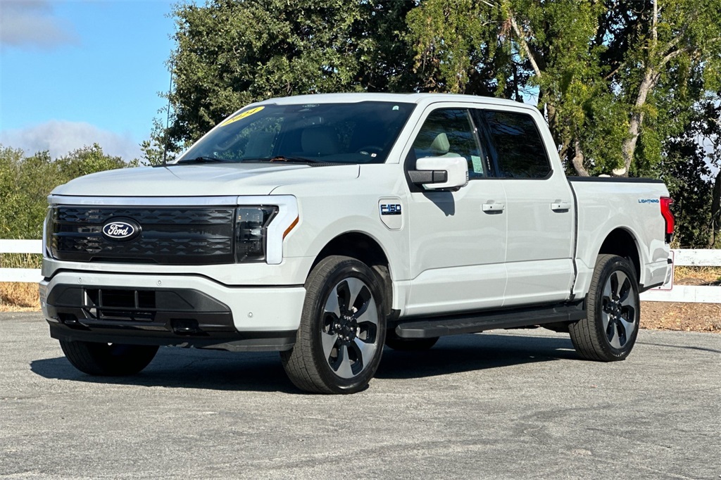 2024 Ford F-150 Lightning Platinum photo 7