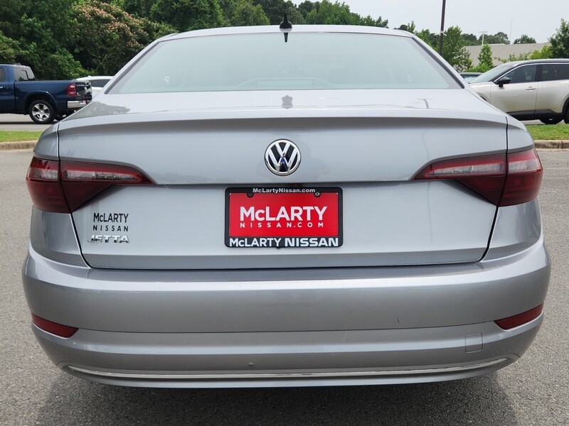 2021 Volkswagen Jetta SEL photo 4