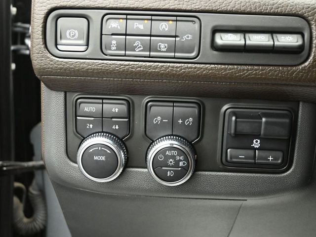 2022 GMC YUKON XL - Image 11