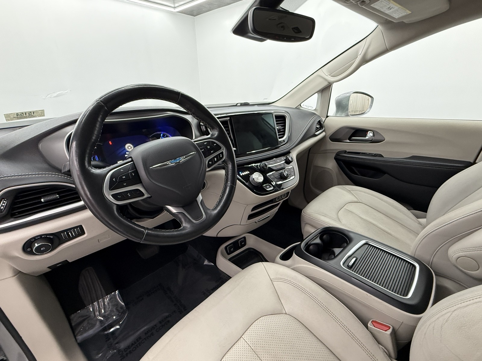 2021 Chrysler Pacifica Hybrid Touring L photo 17