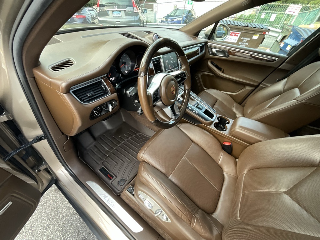 2017 Porsche Macan S photo 11