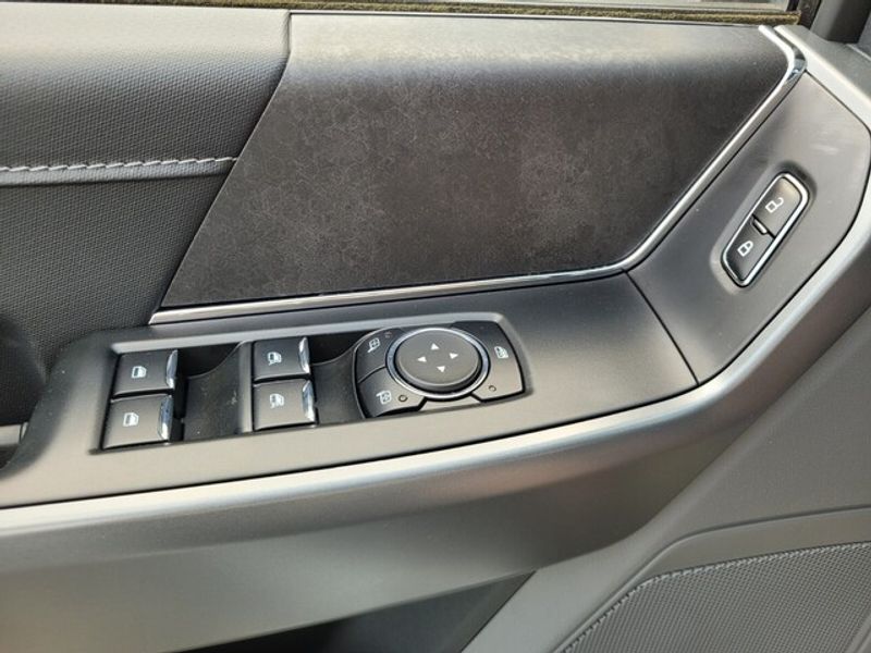 2025 Ford F-150 XLT photo 23