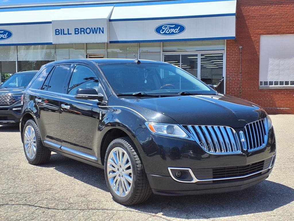 Used 2015 Lincoln MKX Base with VIN 2LMDJ8JKXFBL25274 for sale in Livonia, MI