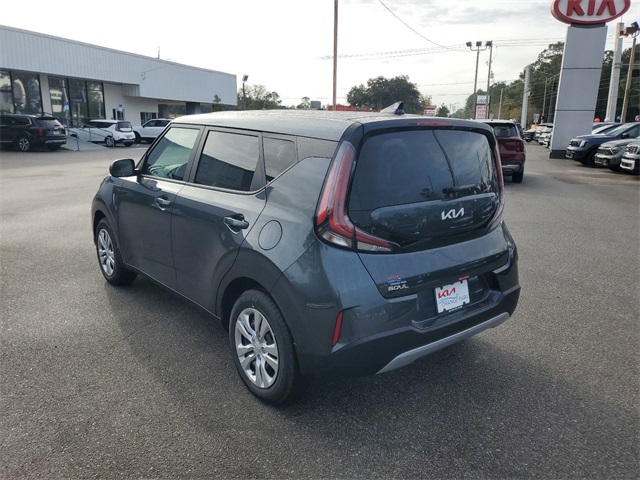 2025 Kia Soul LX photo 4