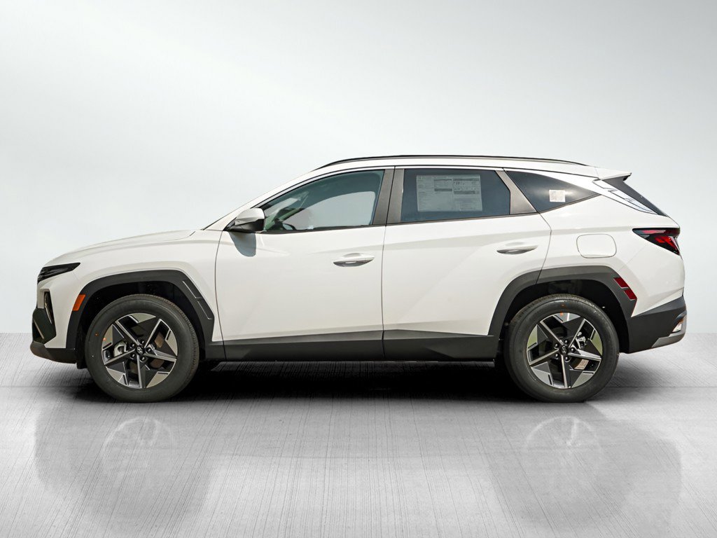 2025 Hyundai Tucson SEL photo 3