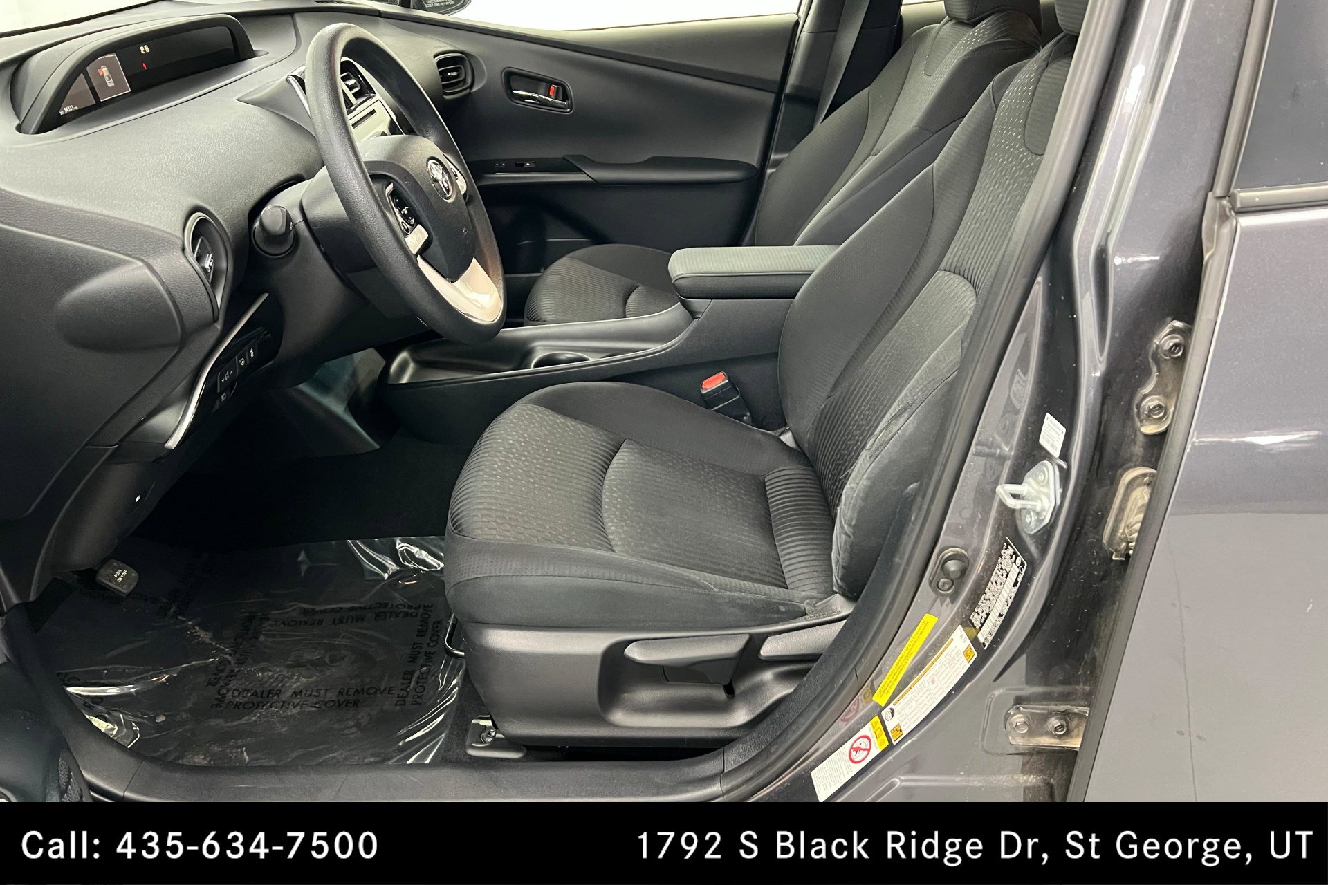2017 Toyota Prius Two photo 17