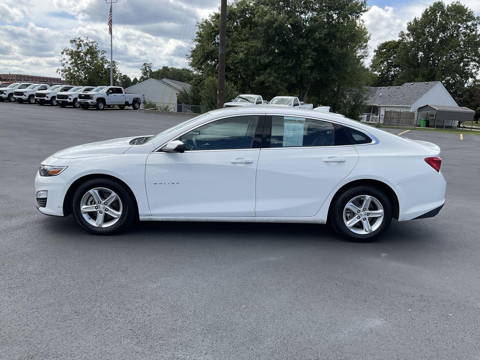 2023 Chevrolet Malibu 1LT photo 4