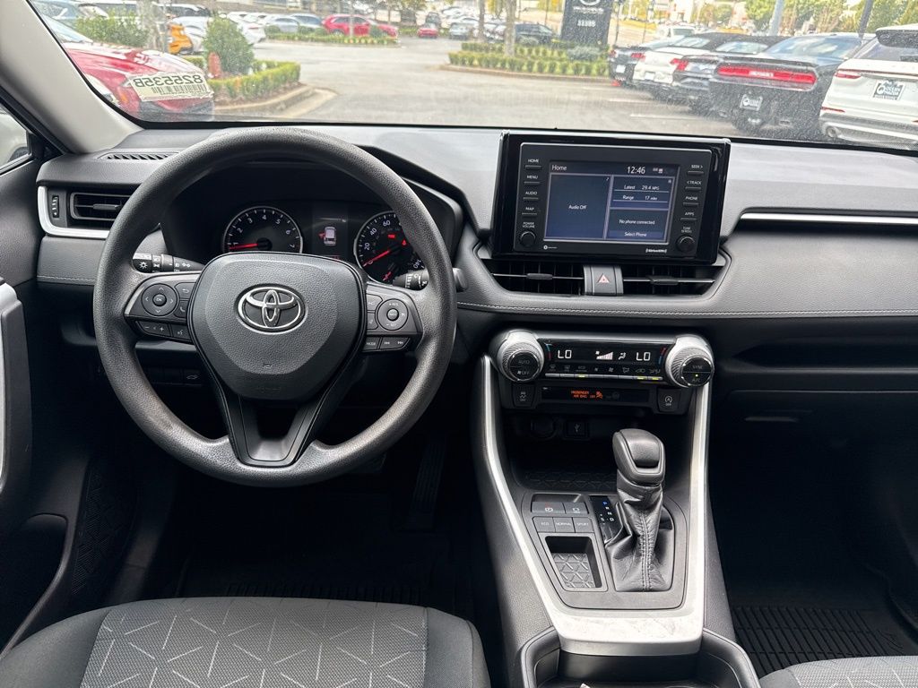 2021 Toyota RAV4 XLE photo 21