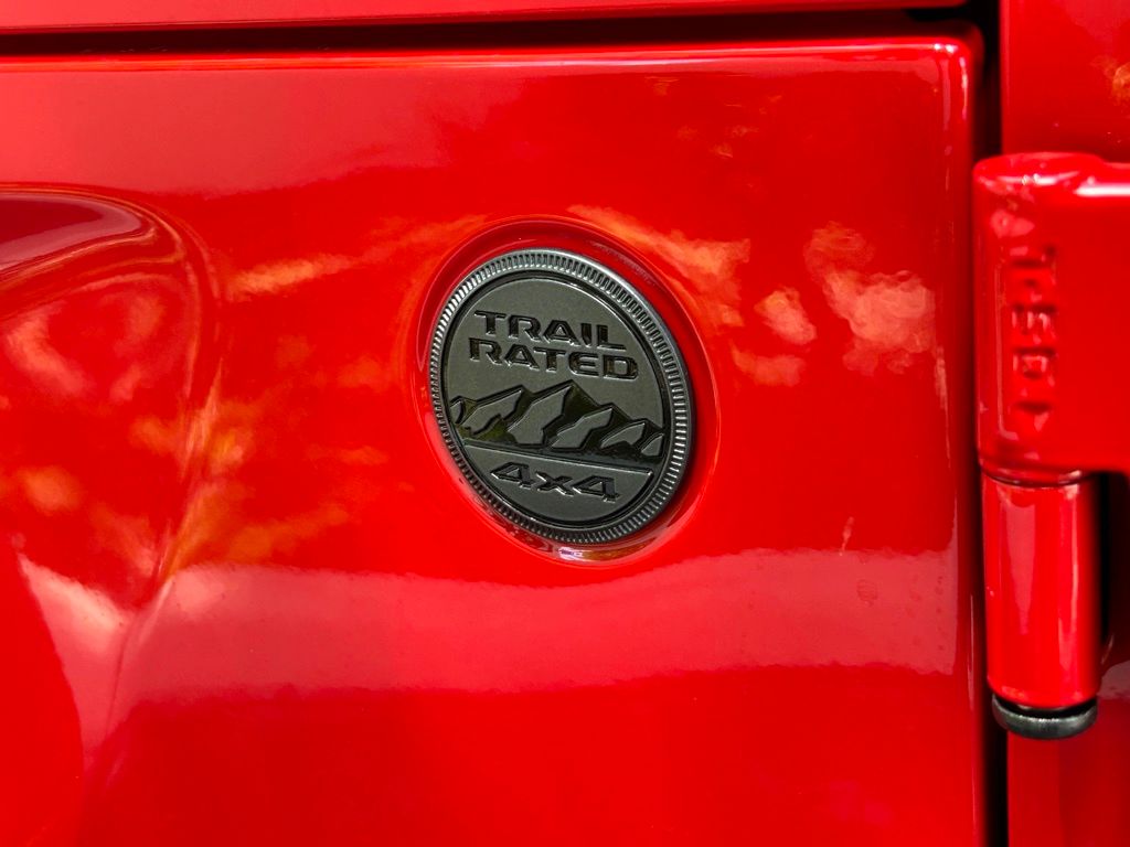 2025 Jeep Gladiator Sport S photo 15