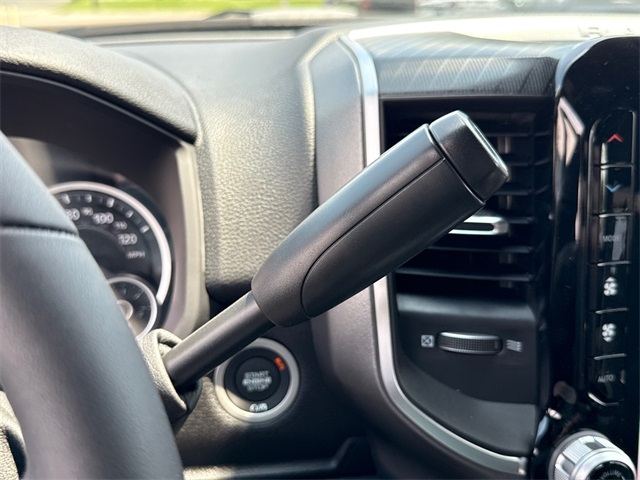 2025 Ram 2500 Big Horn photo 18