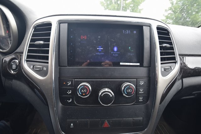 2011 Jeep Grand Cherokee Laredo photo 15