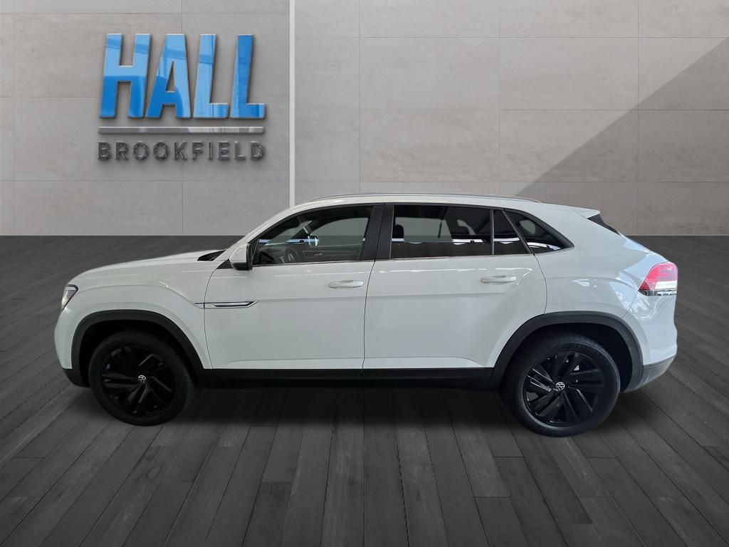 2022 Volkswagen Atlas Cross Sport V6 SE Technology photo 2