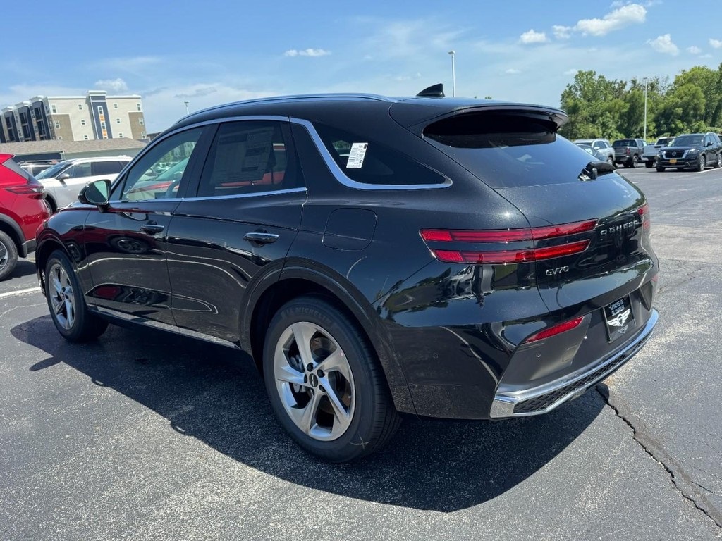 2026 Genesis GV70 2.5T Advanced photo 5
