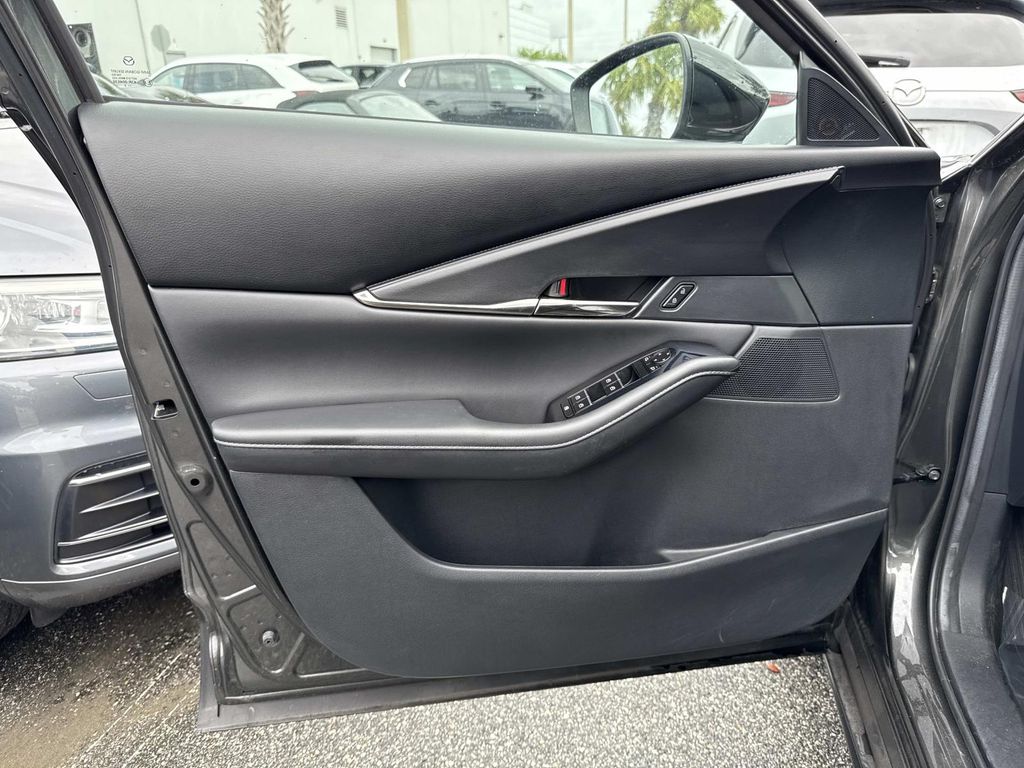 2022 Mazda CX-30 2.5 Turbo photo 18