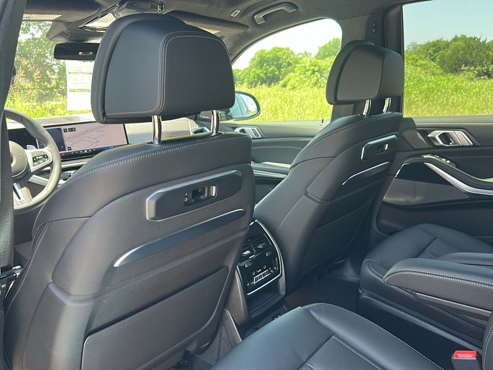 2026 Bmw X7 M60i photo 2
