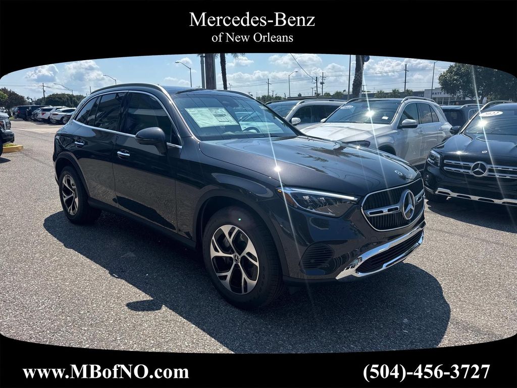 2026 Mercedes-Benz GLC Base's photo