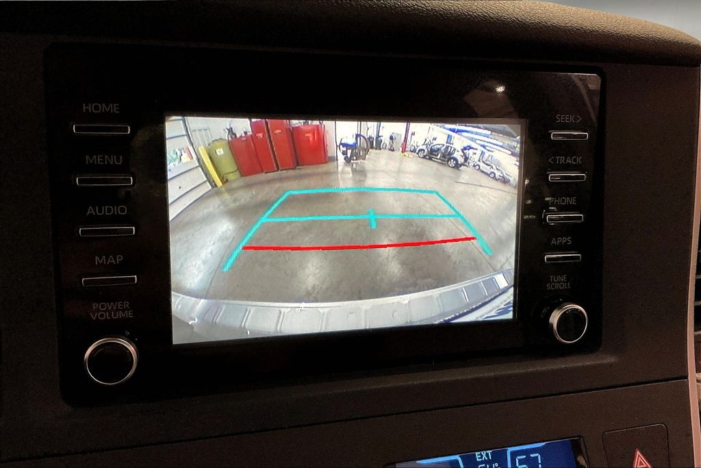 2020 Toyota Sienna L photo 20