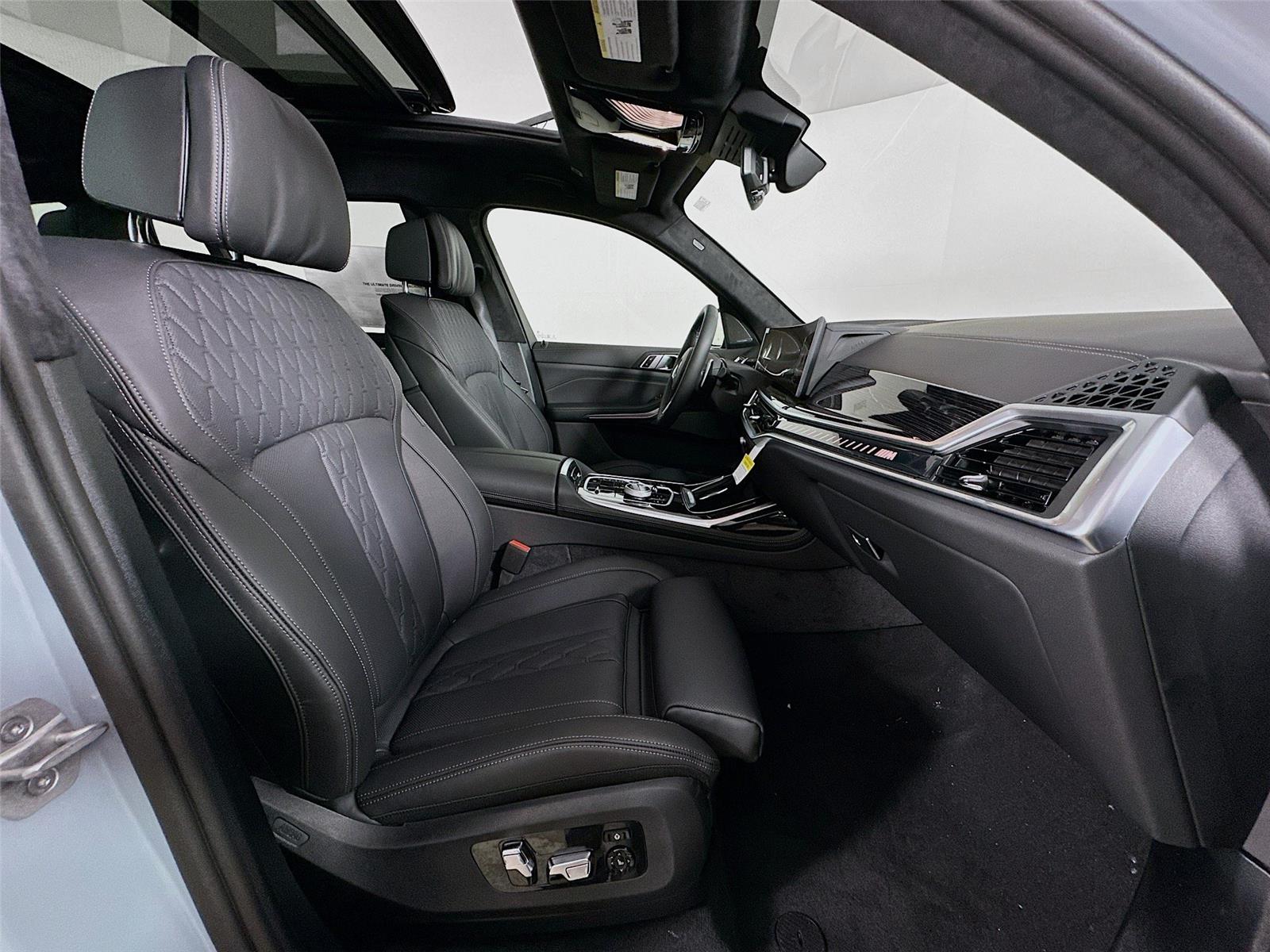 2026 Bmw X7 M60i photo 29