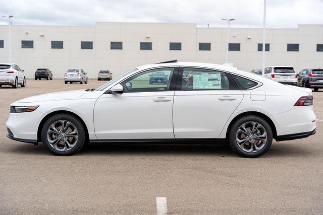 2024 Honda Accord EX photo 4