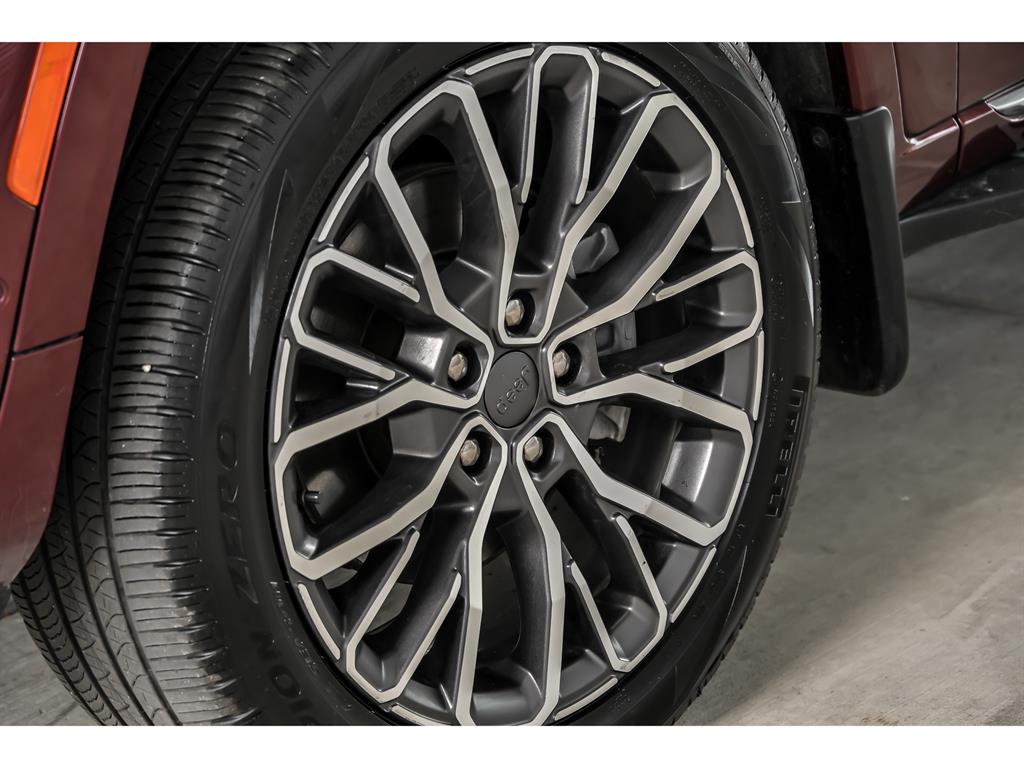 2022 Jeep Grand Cherokee L Summit photo 5