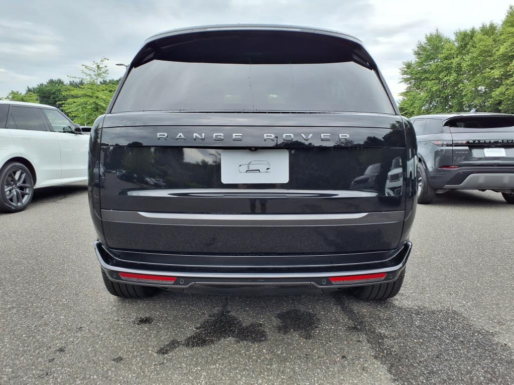 2025 Land Rover Range Rover SE photo 21