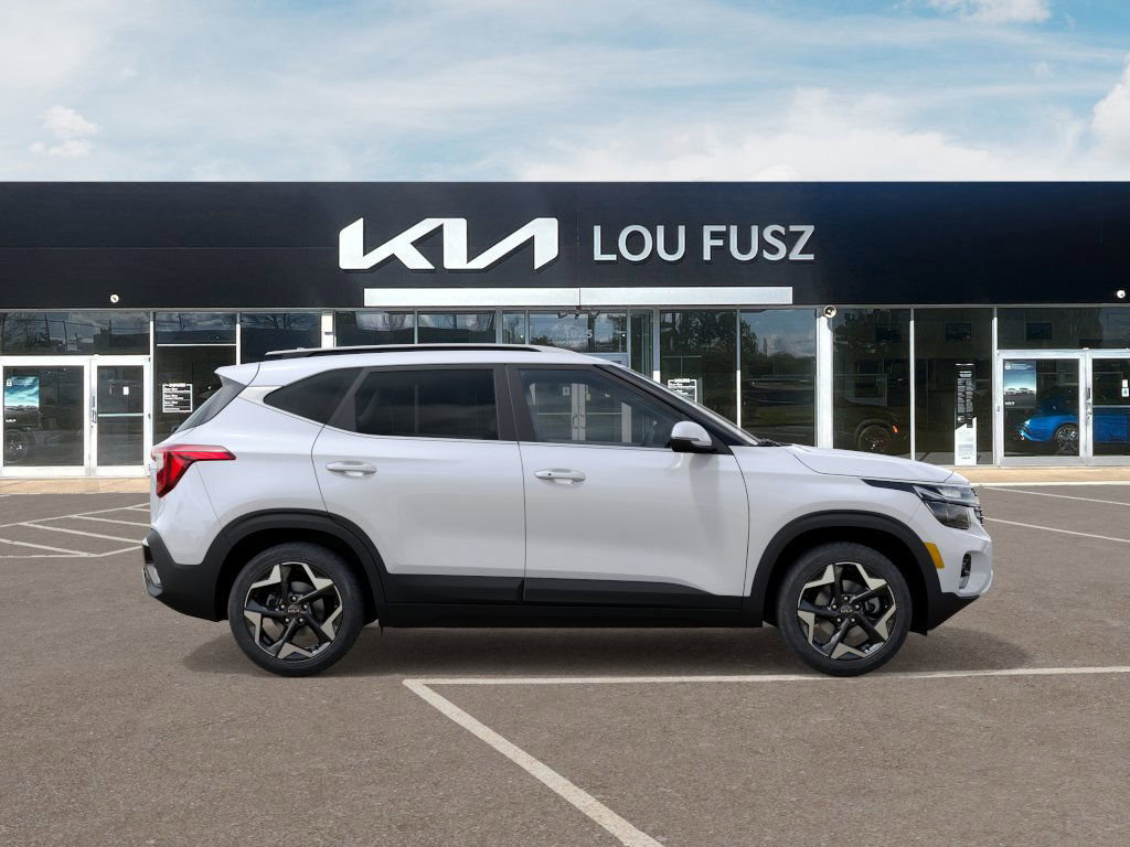 2025 Kia Seltos EX photo 2