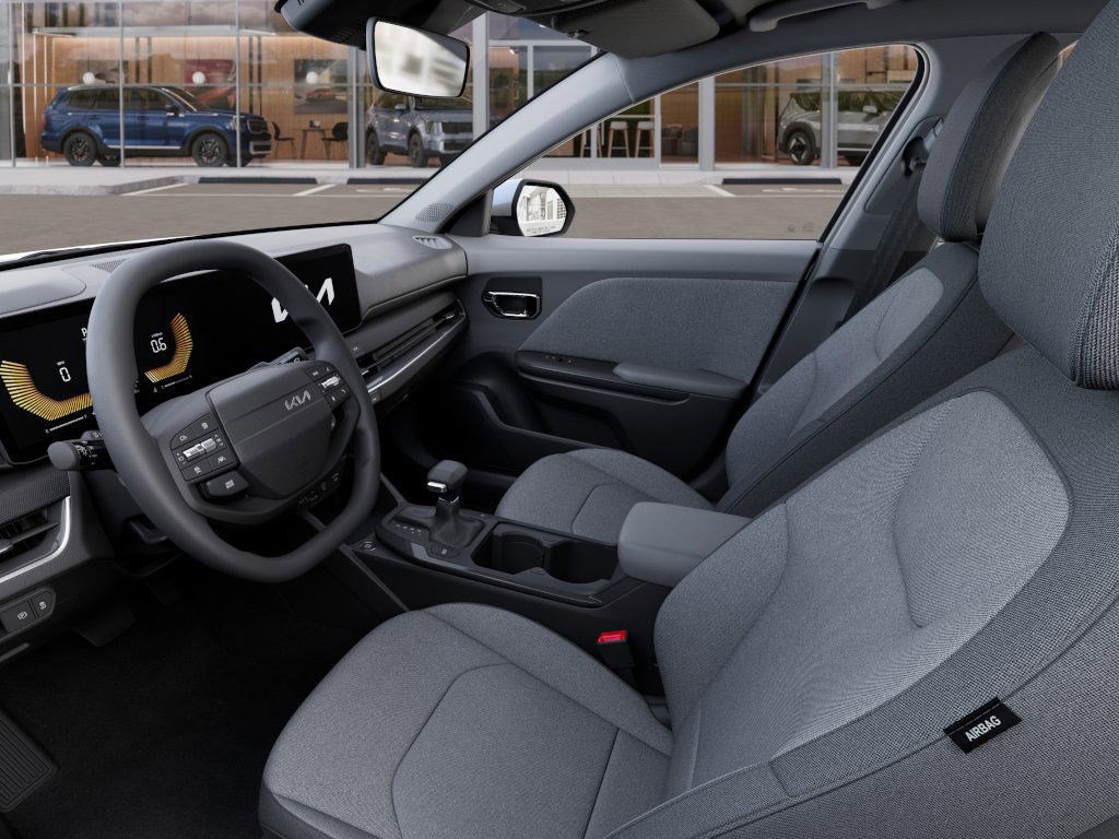 2025 Kia K4 LXS photo 15