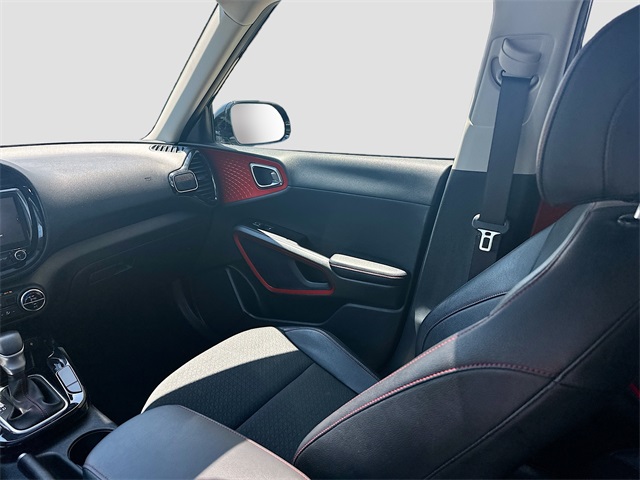 2023 Kia Soul GT-Line photo 21