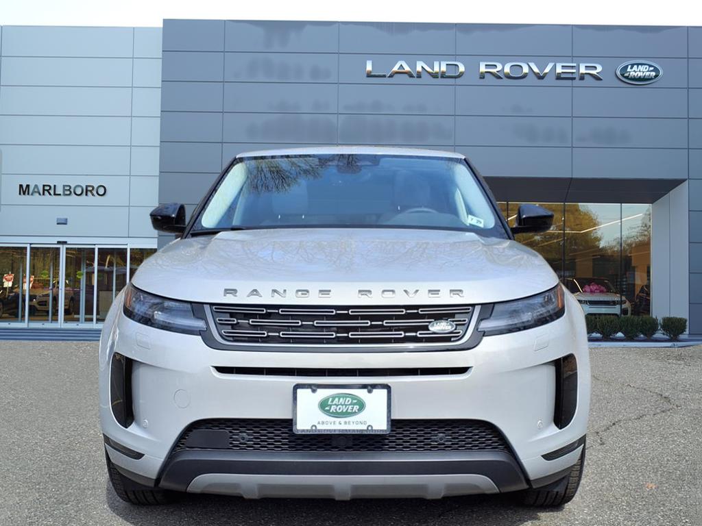 2025 Land Rover Range Rover Evoque S photo 8