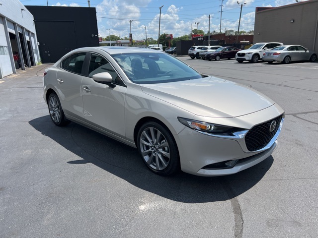 2025 Mazda Mazda3 Preferred's photo