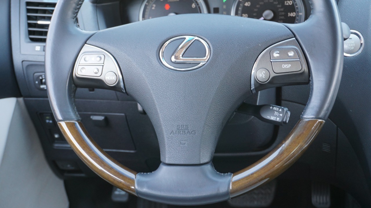 2010 Lexus ES 350 photo 29