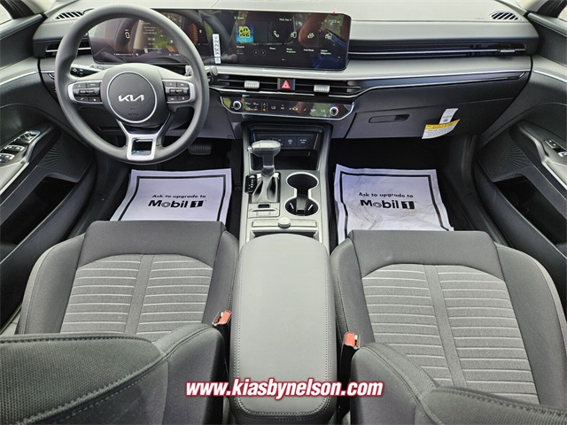 2026 Kia K5 LXS photo 8