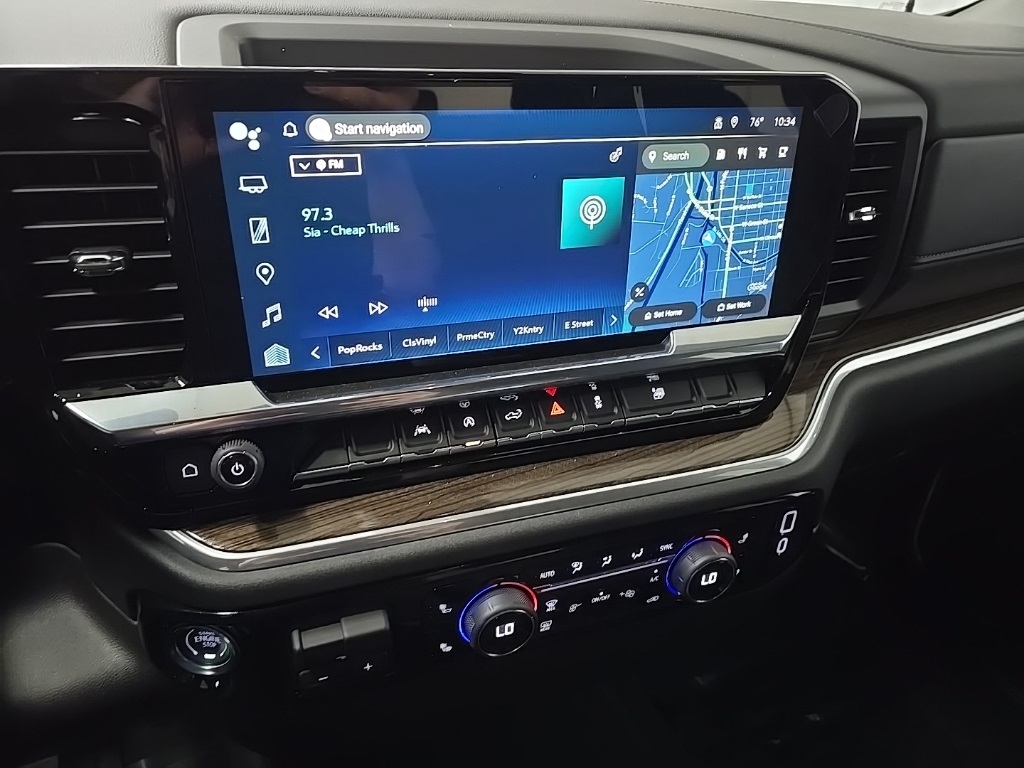 2025 Chevrolet Silverado 1500 LT photo 23