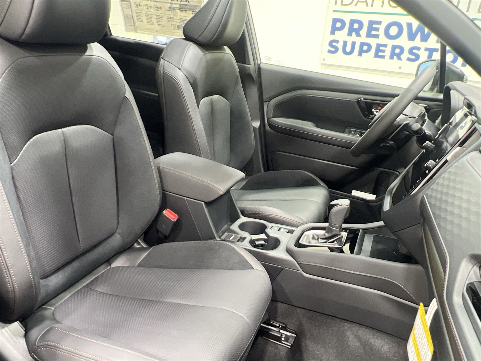 2025 Subaru Forester Touring photo 23