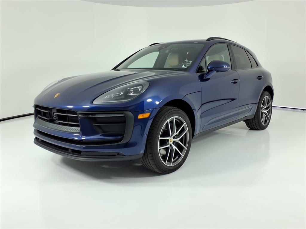 2023 Porsche Macan Base's photo