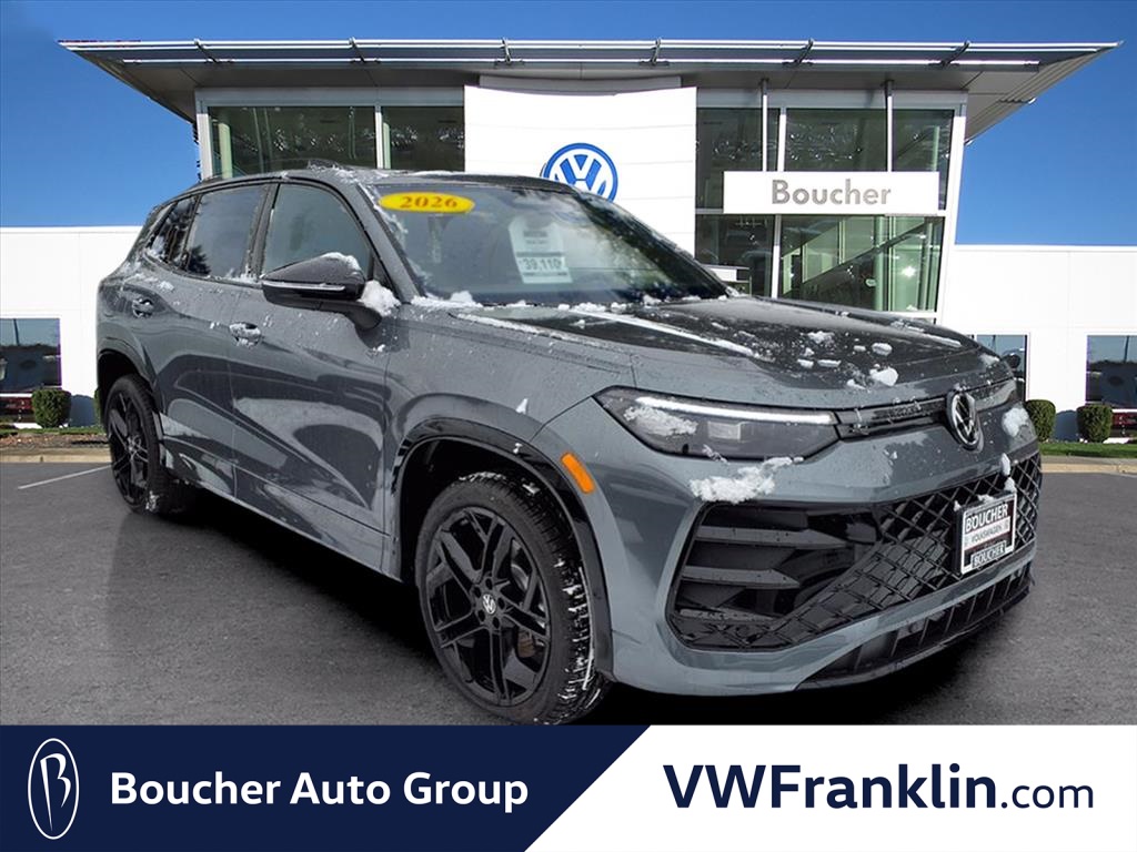 2026 Volkswagen Tiguan SE R-LINE BLACK's photo