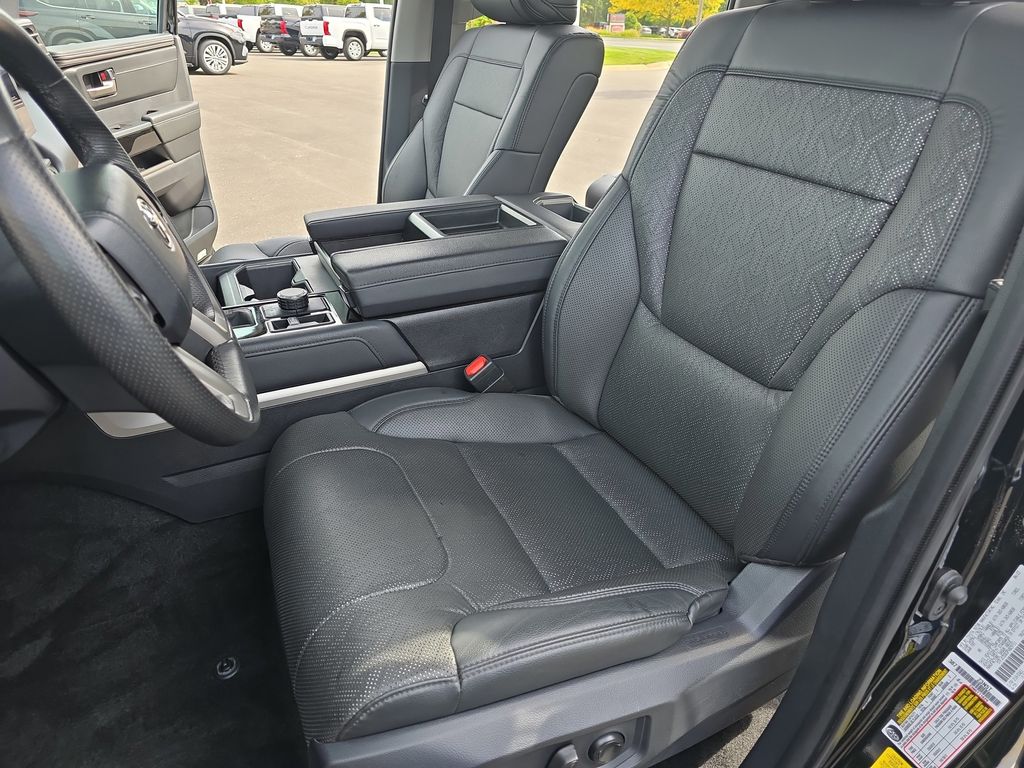 2023 Toyota Tundra Limited photo 14