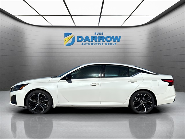 2024 Nissan Altima 2.5 SR photo 2