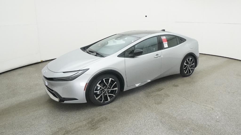 2026 Toyota Prius XSE Premium's photo